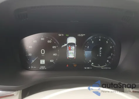 2020 Volvo Xc60 T5 Momentum z USA, uszkodzony, nr VIN YV4102DK3L1423582